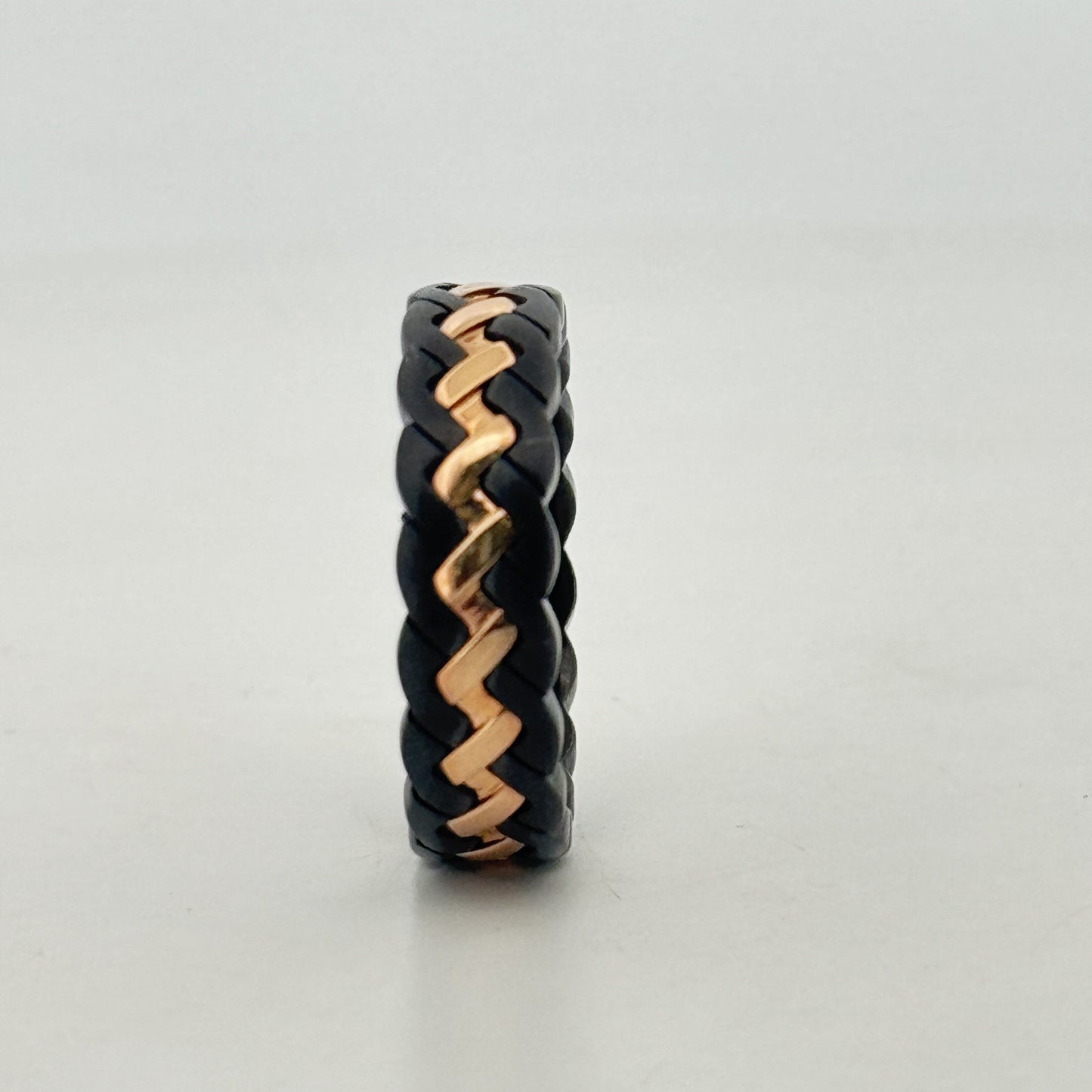 Black rhodium rose braid 925 silver band | bold unisex fusion ring for party & gifting - image 1