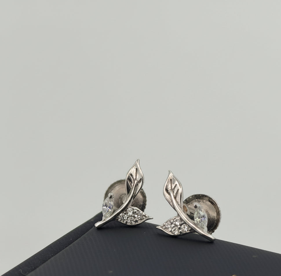 925 Silver Leaf Stud Earrings With White American Diamond | Nature-Inspired Minimal Daily Wear - image 1