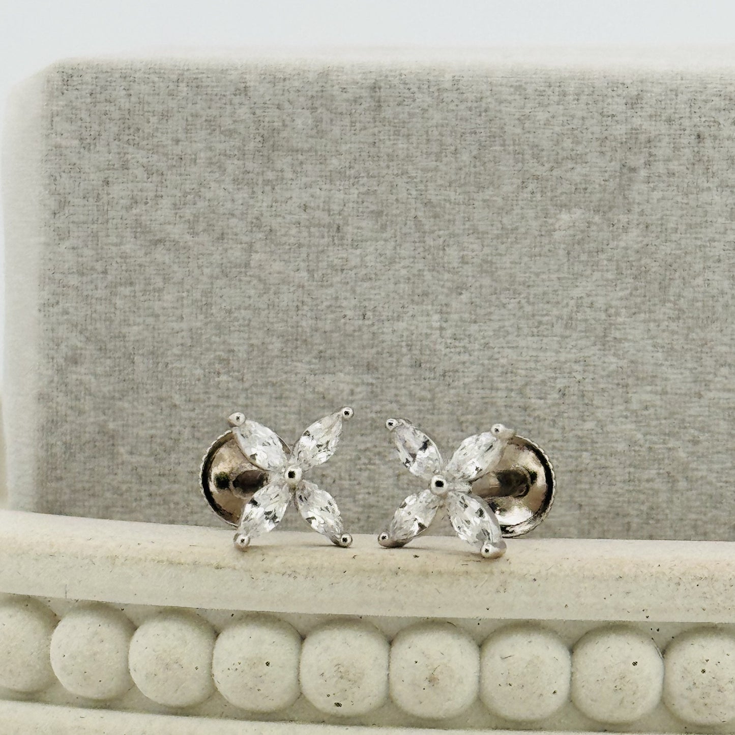 925 Sterling Silver Stud Earrings With White AD Stones